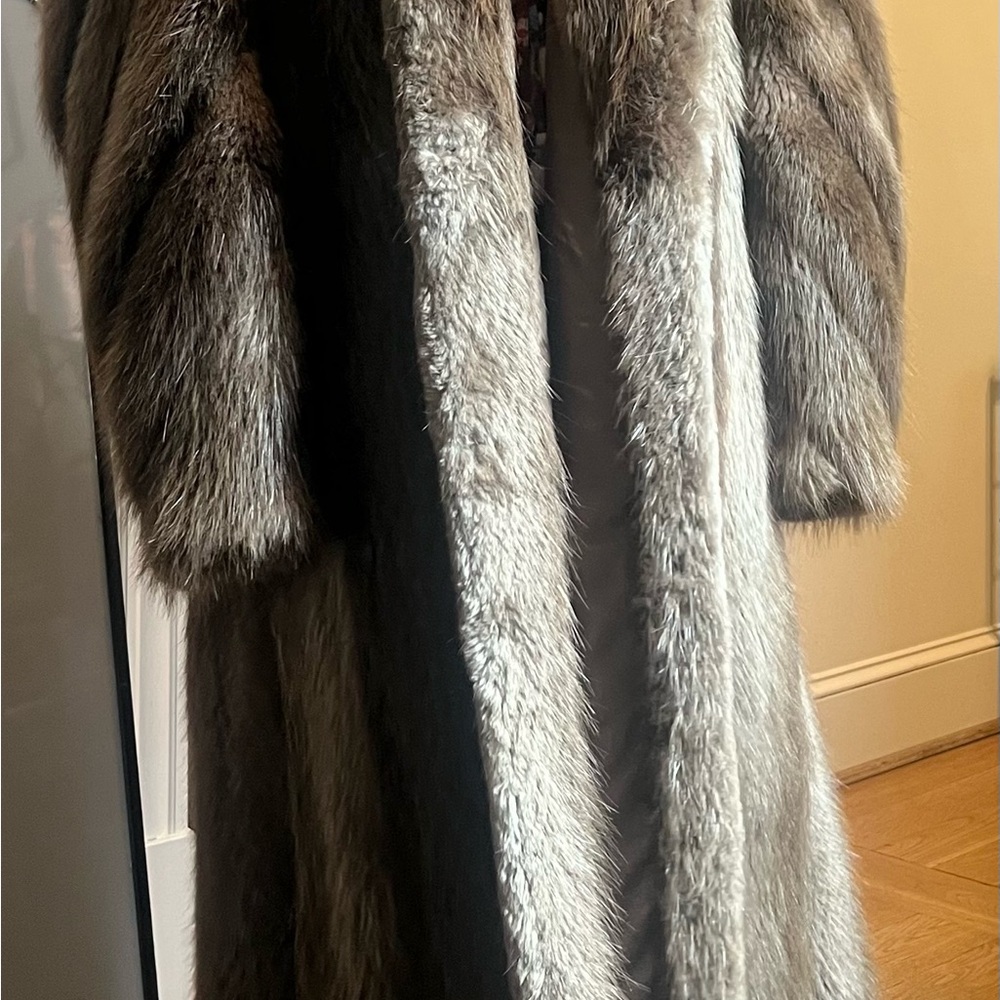 Vintage Real Beaver fur coat